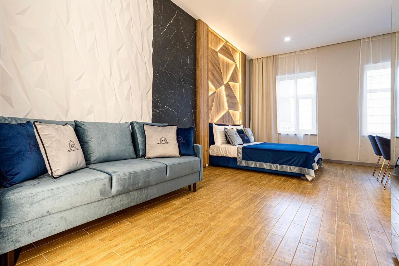 Central Family Boutique Apartments 2 Lviv Exterior foto